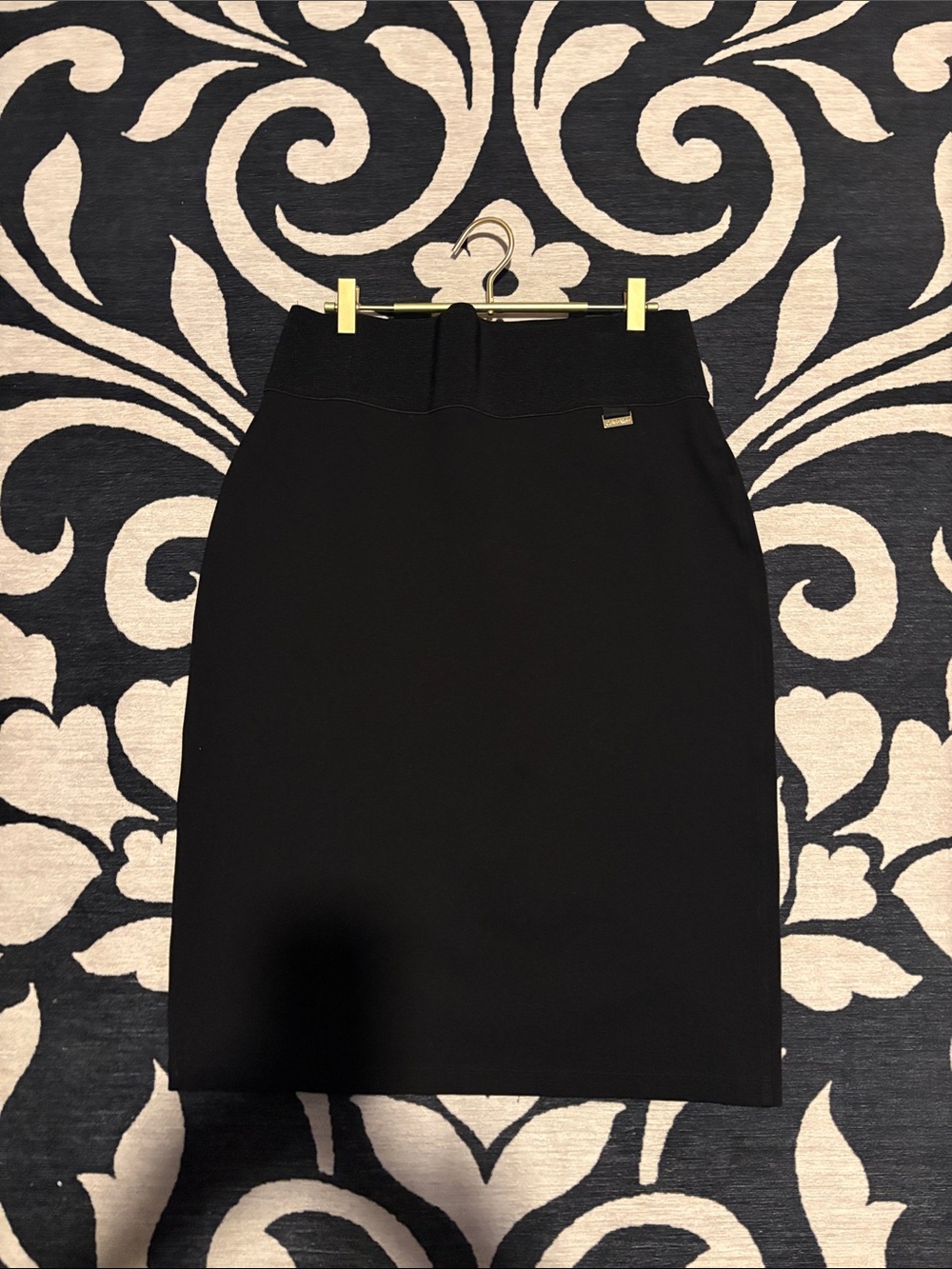 Calvin Klein Black Fitted Pencil Skirt